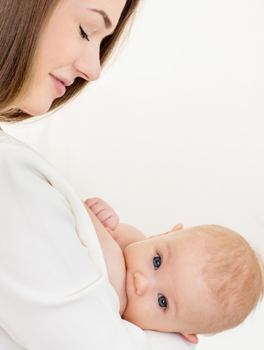 孩子兩周歲睡覺(jué)特別依賴母乳怎么辦 孩子兩歲斷不了奶怎么做好