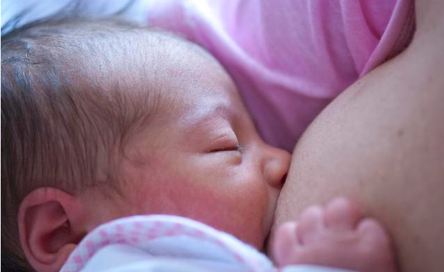 產(chǎn)婦剖腹產(chǎn)奶水比順產(chǎn)差嗎 產(chǎn)婦剖腹產(chǎn)和順產(chǎn)奶水一樣嗎