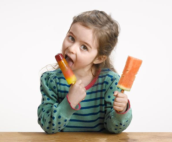 寶寶可以吃雪糕嗎 寶寶多大可以吃雪糕 寶寶可以吃雪糕嗎 寶寶多大可以吃雪糕