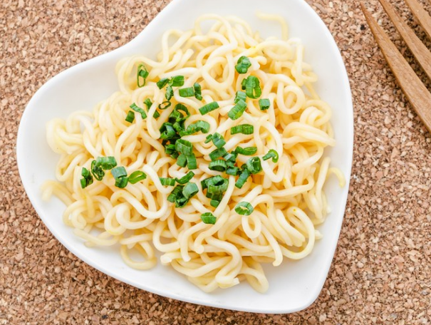 懷孕吃方便面會畸形嗎 懷孕吃方便面對胎兒有影響嗎