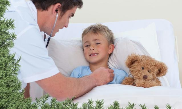 連續(xù)發(fā)燒會(huì)燒成肺炎嗎 判斷孩子肺炎有哪些表現(xiàn)