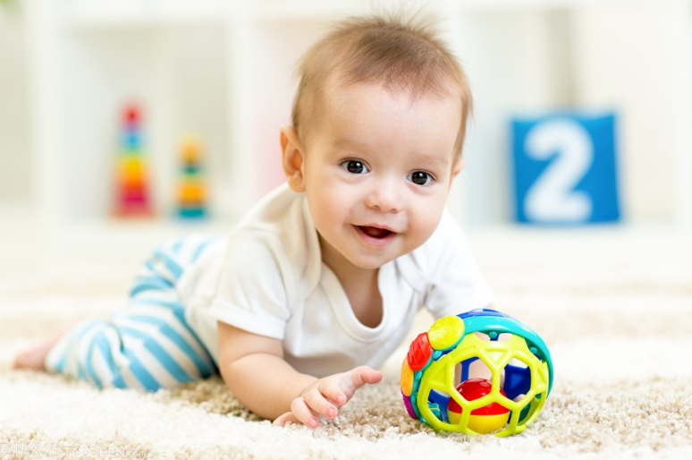 給寶寶斷奶要多加注意哪些事情 寶寶斷奶條件是什么