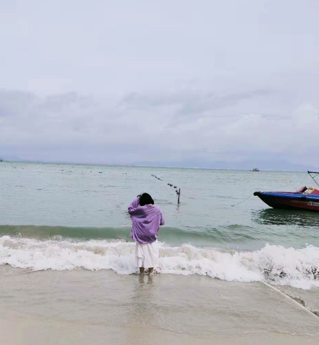 去海邊玩發朋友圈咋說 去海邊玩的心情說說句子