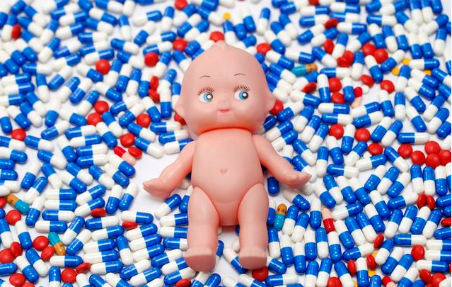 哺乳期媽媽感冒發(fā)燒能喂奶嗎 哺乳期媽媽生病要注意什么 哺乳期媽媽感冒發(fā)燒能喂奶嗎 哺乳期媽媽生病要注意什么