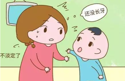 孩子乳牙遲遲不長怎么辦 孩子乳牙幾個(gè)月長出第一顆算正常