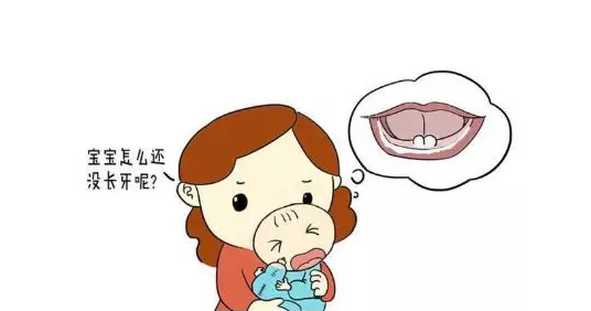 孩子乳牙遲遲不長怎么辦 孩子乳牙幾個(gè)月長出第一顆算正常