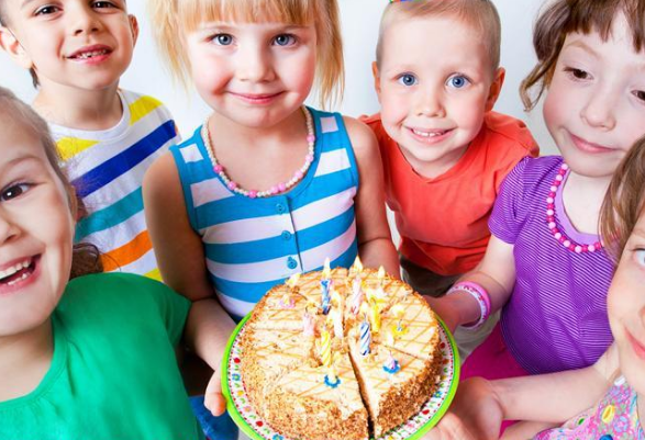 女兒一周歲生日祝福語朋友圈 女兒一周歲了心情感悟