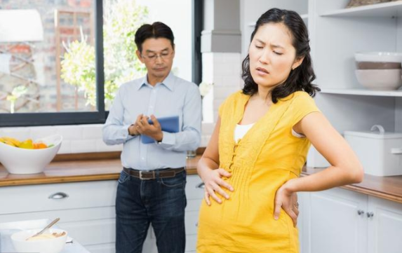 懷孕初期哪些因素容易流產 懷孕初期流產了怎么處理