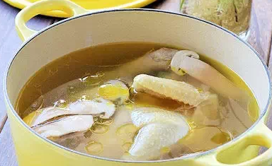 坐月子適合進(jìn)補(bǔ)些什么 月子期飲食原則 坐月子適合進(jìn)補(bǔ)些什么 月子期飲食原則