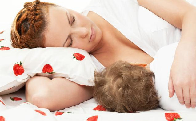 母乳喂養時間越長越好嗎 母乳喂養正確姿勢和步驟