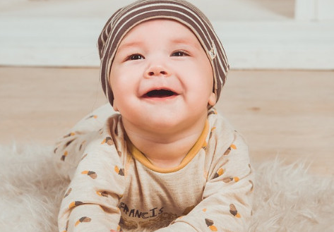 兒子一百天了心情說(shuō)說(shuō) 給孩子一百天的祝福語(yǔ)