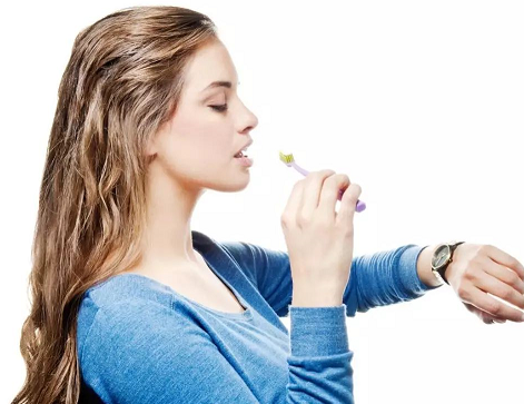 坐月子刷牙會(huì)造成牙齒酸軟嗎 坐月子要怎么刷牙 坐月子刷牙會(huì)造成牙齒酸軟嗎 坐月子要怎么刷牙