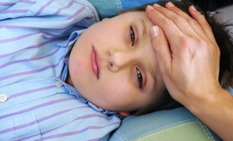 寶寶高熱驚厥會復發嗎 高熱驚厥會影響智力嗎