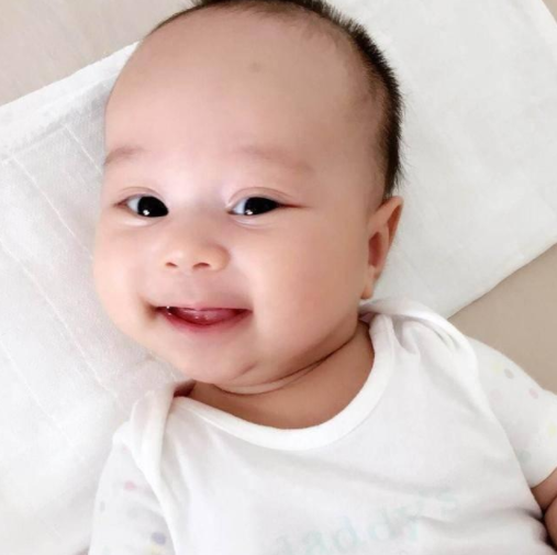 寶寶歪頭是斜頸嗎 寶寶斜頸怎么矯正