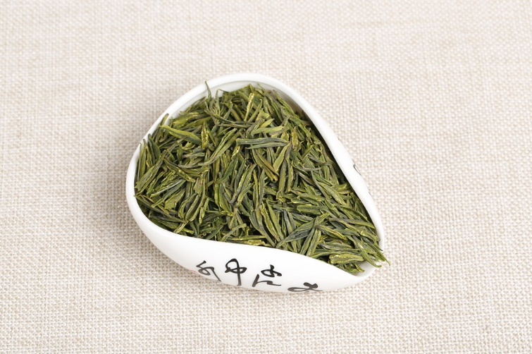 茶葉渣屬于哪類(lèi)垃圾 平常喝茶的茶葉渣應(yīng)扔進(jìn)哪類(lèi)垃圾桶
