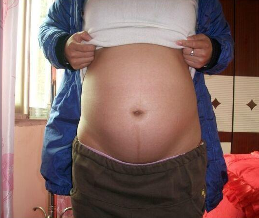 孕婦肚子硬好還是軟好2019 孕期肚子硬一邊硬一邊軟是怎么回事 孕婦肚子硬好還是軟好2019 孕期肚子硬一邊硬一邊軟是怎么回事