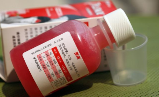 兒童吃什么退燒藥比較安全 吃了退燒藥體溫降不下來怎么辦 兒童吃什么退燒藥比較安全 吃了退燒藥體溫降不下來怎么辦