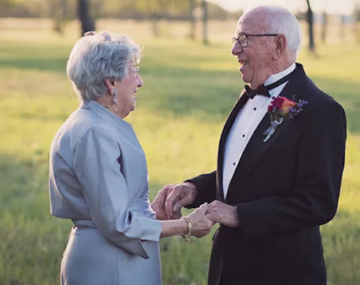 結(jié)婚一周年紀念日說說 結(jié)婚一周年朋友圈短語