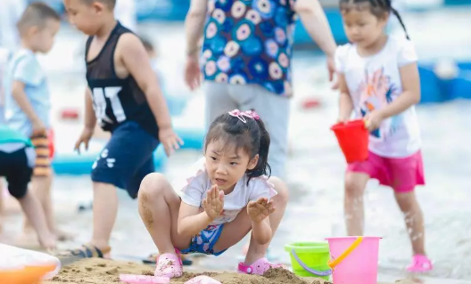 全國多地幼兒園開啟搖號模式 首批二孩即將上幼兒園 全國多地幼兒園開啟搖號模式 首批二孩即將上幼兒園