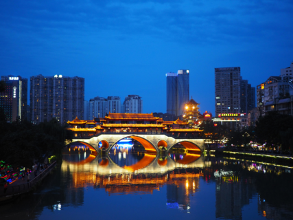 描述夜景的朋友圈配文 夜景發朋友圈配什么話 描述夜景的朋友圈配文 夜景發朋友圈配什么話