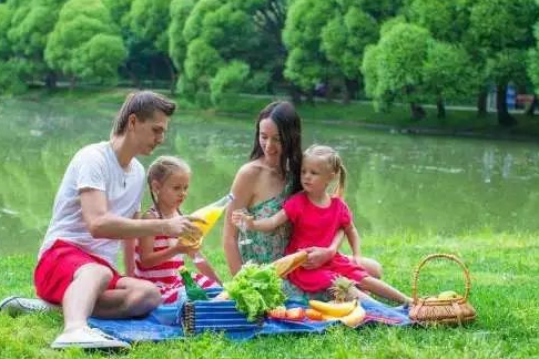 帶孩子出去玩的心情發朋友圈 帶孩子出去玩的說說心情短語