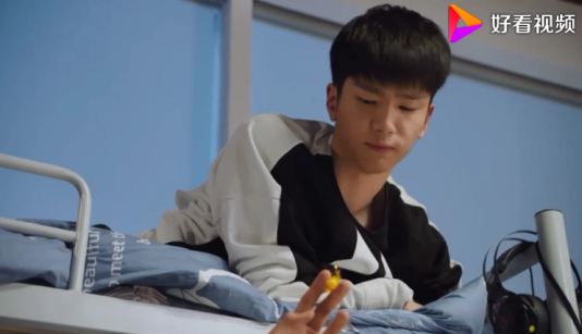 經(jīng)常吃糖會得糖尿病嗎 韓商言被懟吃糖得糖尿病