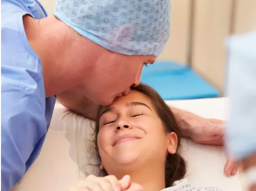 側(cè)切是醫(yī)生為了掙錢嗎 怎樣才能避免側(cè)切術(shù)