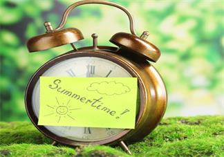 熊孩子34層樓頂玩耍 如何在暑假保障孩子安全