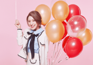 親愛的熱愛的佟年唱的主題曲叫什么 14集錄音棚歌曲是什么