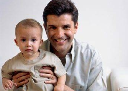 男性精子少能生育嗎 男性少精癥還能自然生育嗎