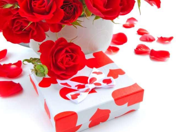 提前收到七夕禮物發朋友圈說說 提前收到七夕禮物心情說說