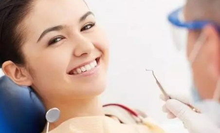 懷孕口腔潰瘍可以用西瓜霜噴劑嗎 孕婦治療口腔潰瘍小妙招 懷孕口腔潰瘍可以用西瓜霜噴劑嗎 孕婦治療口腔潰瘍小妙招