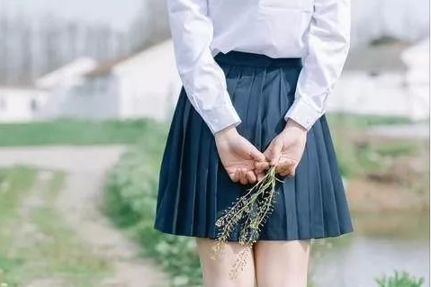 八月你好早安心語 八月請善待我朋友圈說說