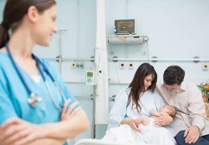 順產(chǎn)比剖腹產(chǎn)更疼嗎 順產(chǎn)太疼了不如剖腹產(chǎn)嗎