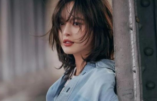 辛芷蕾發(fā)色是什么顏色 辛芷蕾發(fā)色適合哪些人