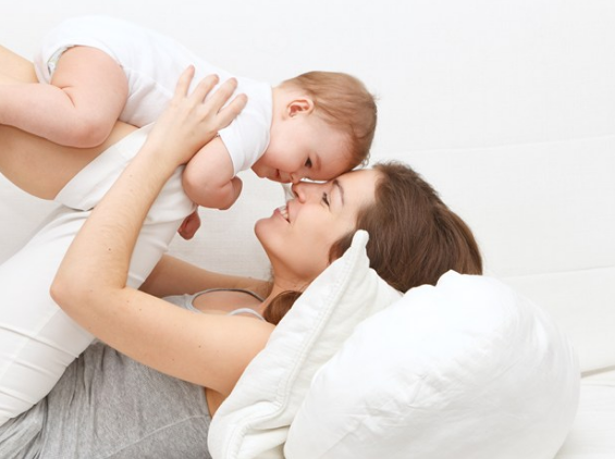 產后產婦奶水不足怎么辦 奶水不足如何引奶