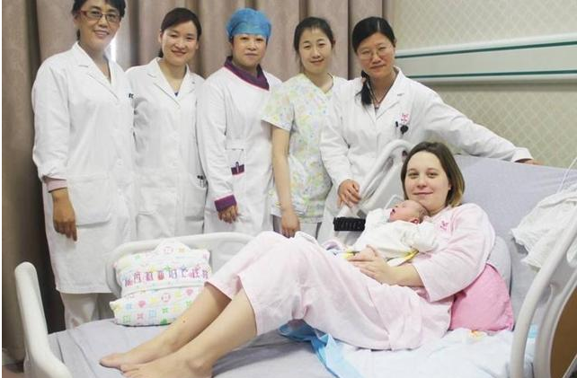 生完孩子產婦體重減多少正常 產后如何讓肚子變小 生完孩子產婦體重減多少正常 產后如何讓肚子變小