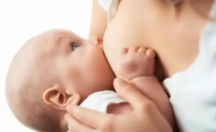 生理性乳漲怎么辦 生理性乳漲到底是冷敷還是熱敷