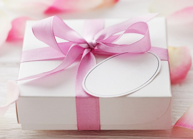 七夕收到禮物感動開心心情說說 七夕收到禮物驚喜心情句子