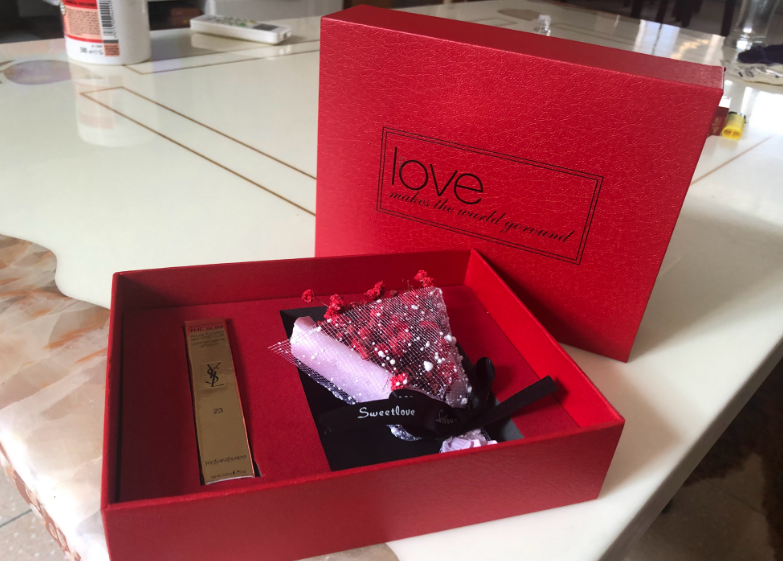 收到七夕禮物心情 收到七夕禮物朋友圈說說