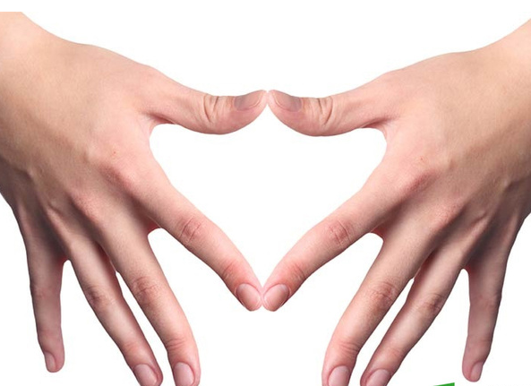 怎么用食指和大拇指捏個心 七夕表白比心手勢有哪些