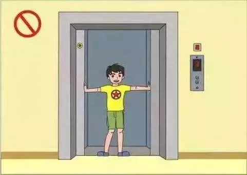 帶娃坐電梯怎么坐最安全 帶孩子坐電梯注意事項