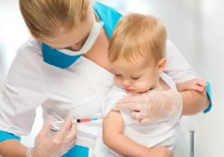 孩子打完疫苗發燒還要打嗎 孩子打完疫苗發燒怎么辦