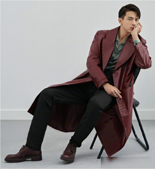 李現(xiàn)最新封面造型《BOBOSNAP》 李現(xiàn)封面造型集錦