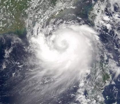 臺風(fēng)來了的幽默說說 刮臺風(fēng)的段子搞笑說說