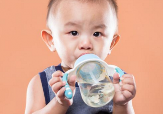 夏天孩子什么時候不要喝水 夏季如何保護孩子脾胃