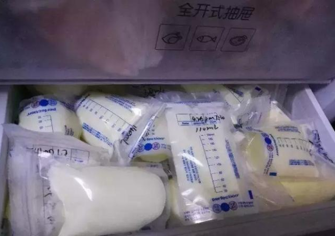 如何解凍冷凍后的母乳 解凍母乳要注意什么 如何解凍冷凍后的母乳 解凍母乳要注意什么