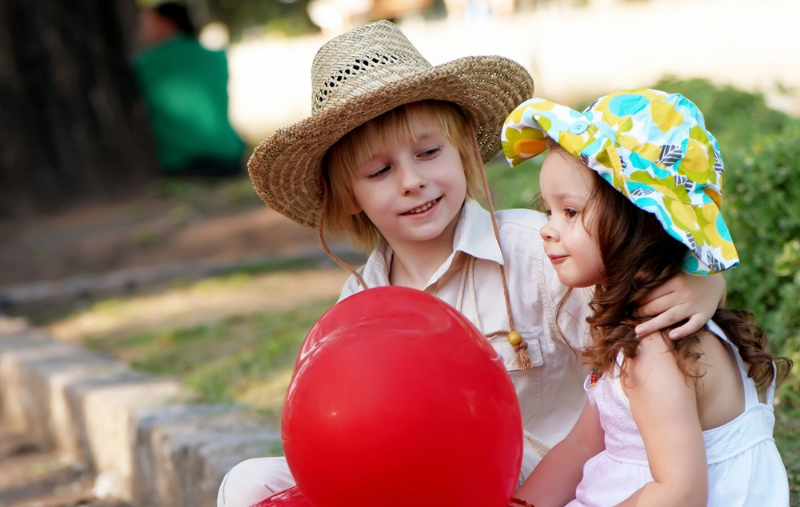 孩子沉迷手機要怎么辦好 怎么讓孩子少玩手機 孩子沉迷手機要怎么辦好 怎么讓孩子少玩手機
