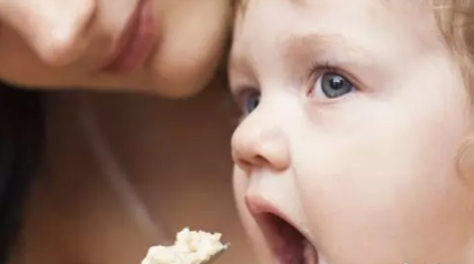 天熱寶寶不愛吃飯怎么辦  夏季寶寶吃什么開胃