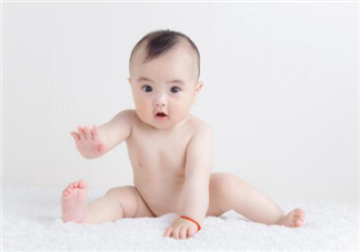新生兒禿頭是怎么回事 寶寶頭發(fā)如何護理